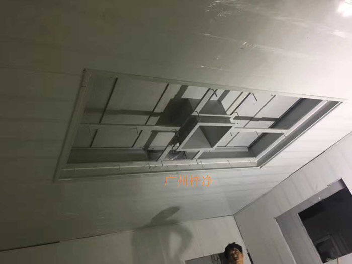 層流罩安裝現(xiàn)場 層流罩安裝現(xiàn)場